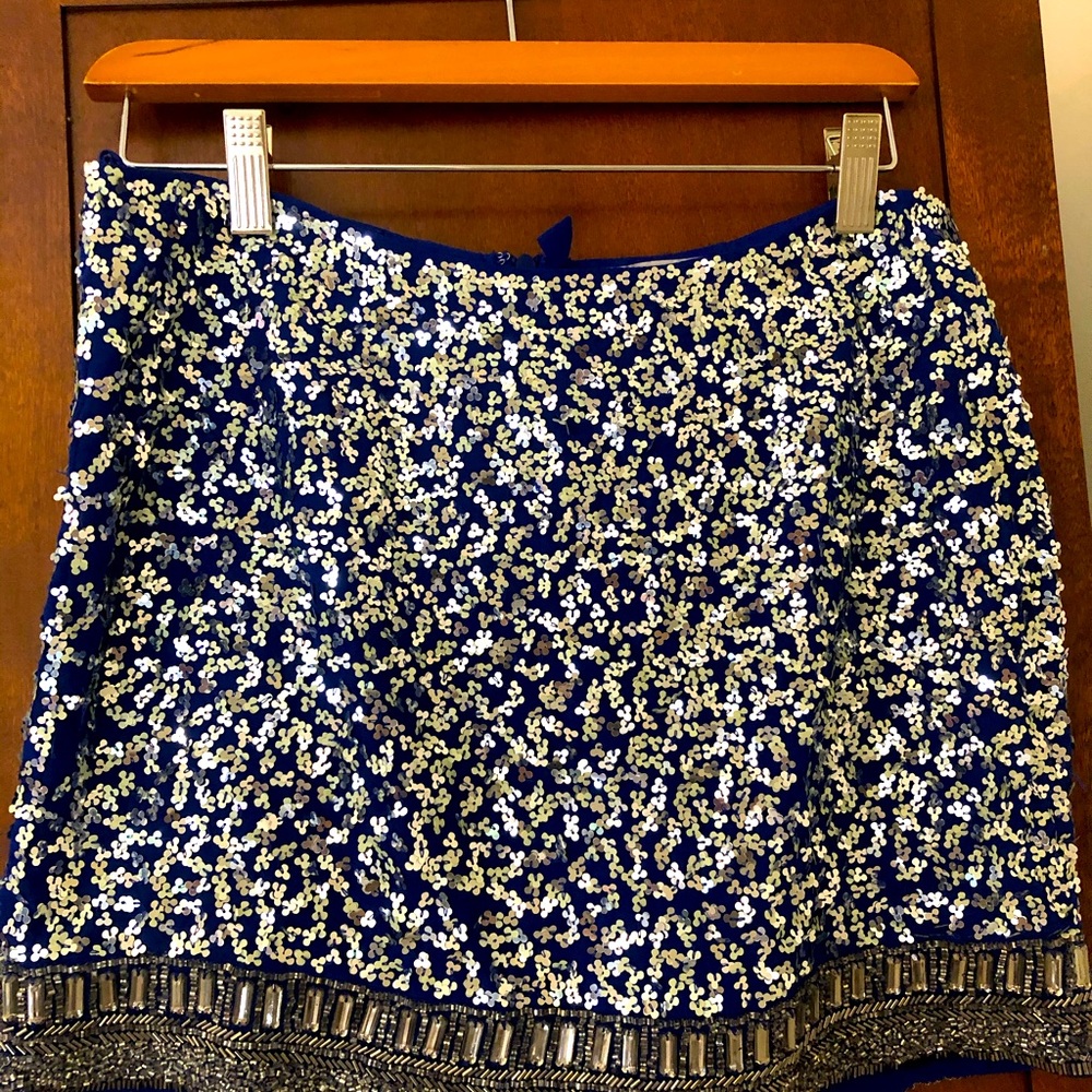 Ludi women’s mini skirt